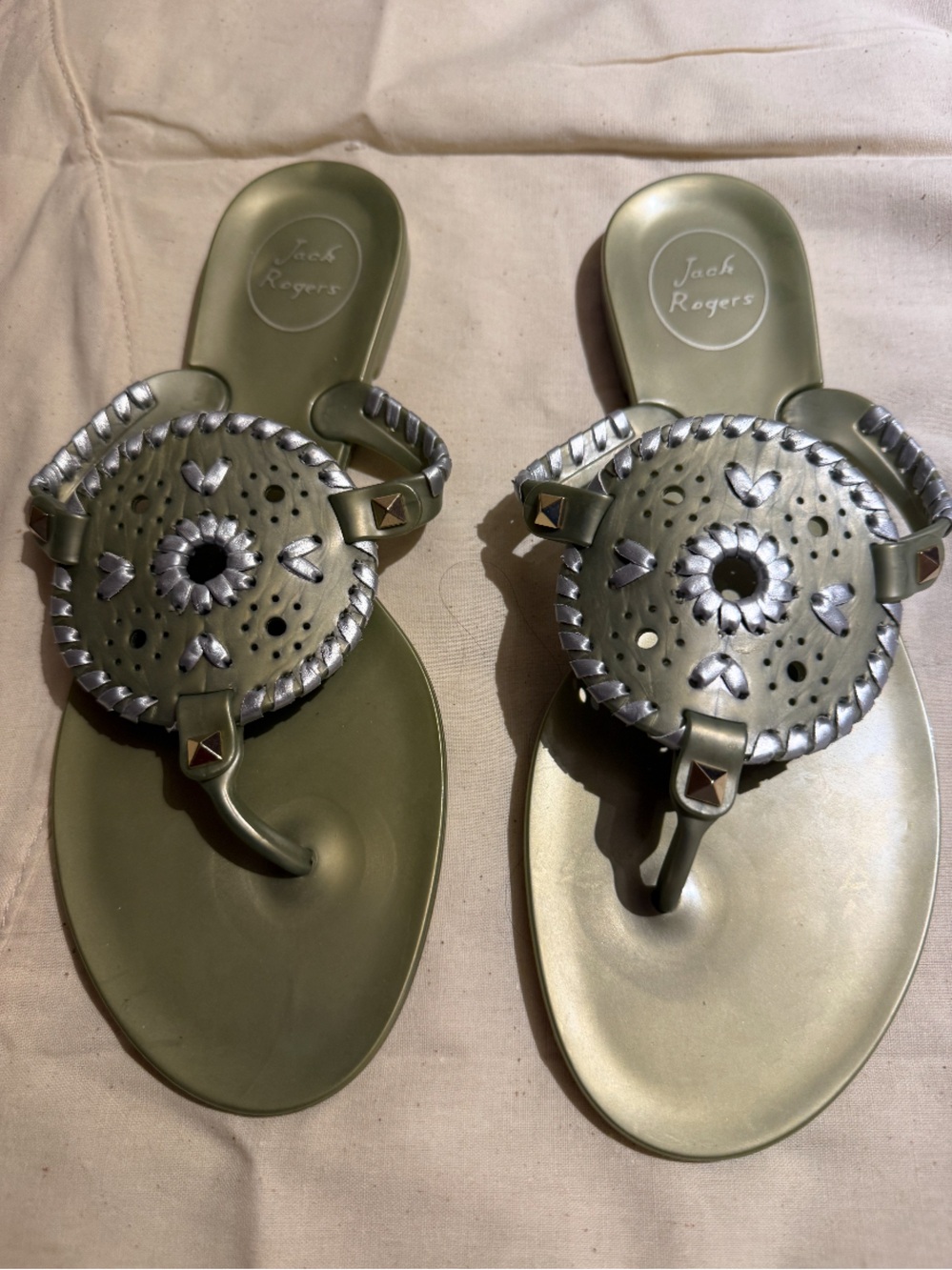 Jack Rogers Olive Sandals - Keyhole Medallion NWOB